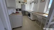 Apartament 3 camere, 75 mp, 2 băi, AC, utilat complet, zona 