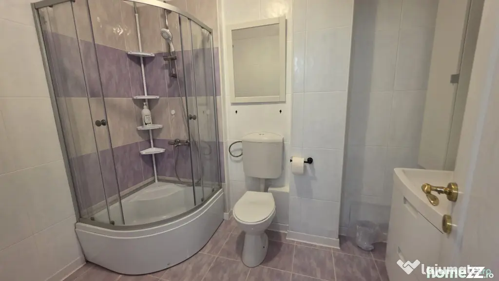 Apartament 3 camere, 75 mp, 2 băi, AC, utilat complet, zona