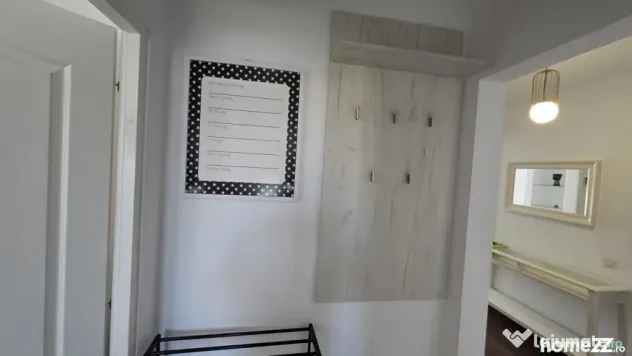 Apartament 3 camere, 75 mp, 2 băi, AC, utilat complet, zona
