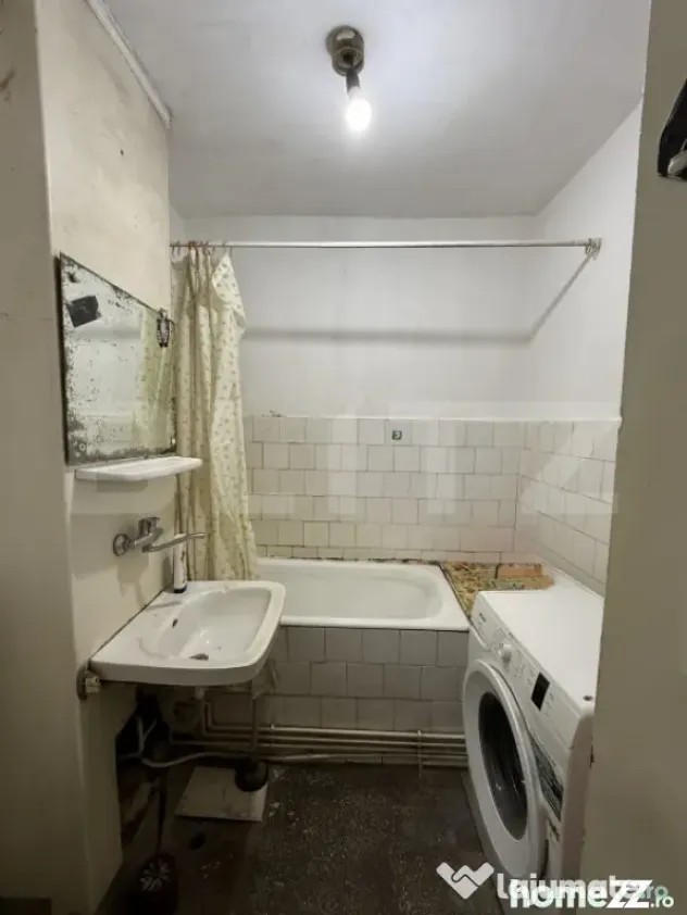 Apartament 3 camere, 62.43 mp, zona Micro 16