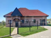 Casă independentă energetic – 4 Camere | Teren 500 mp 