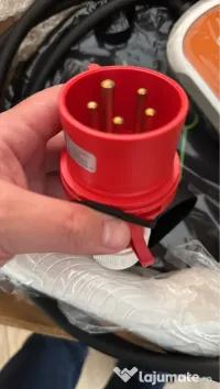 Incarcator Autoturism electric sau plug-in hibrid 