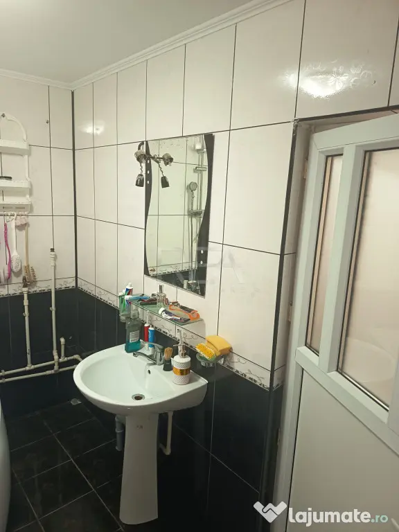 Casă P+1 cu teren inclus, Sector 4 | Centrală proprie |