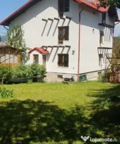 Casă 3 camere finisate (parter) si 7 camere la rosu (Et+M)1 