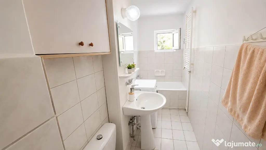 Apartament 3 camere U.Principatelor etaj2