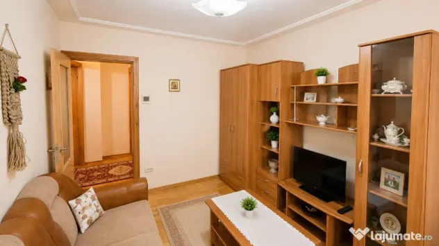 Apartament 3 camere U.Principatelor etaj2