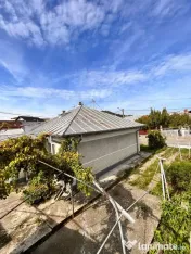 Casă zona semicentrală Târgu Neamt lângă cafeneaua Danioti,gaz,curent 