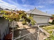 Casă zona semicentrală Târgu Neamt lângă cafeneaua Danioti,gaz,curent 