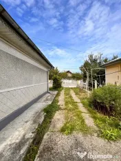 Casă zona semicentrală Târgu Neamt lângă cafeneaua Danioti,gaz,curent 