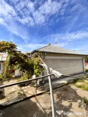 Casă zona semicentrală Târgu Neamt lângă cafeneaua Danioti,gaz,curent 