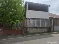 Casa duplex zona centrala cu 150 mp teren 
