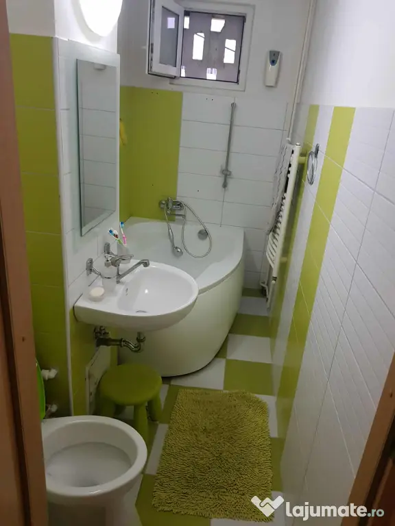Inchiriez Apartament 2 camere, zona OMV Vest