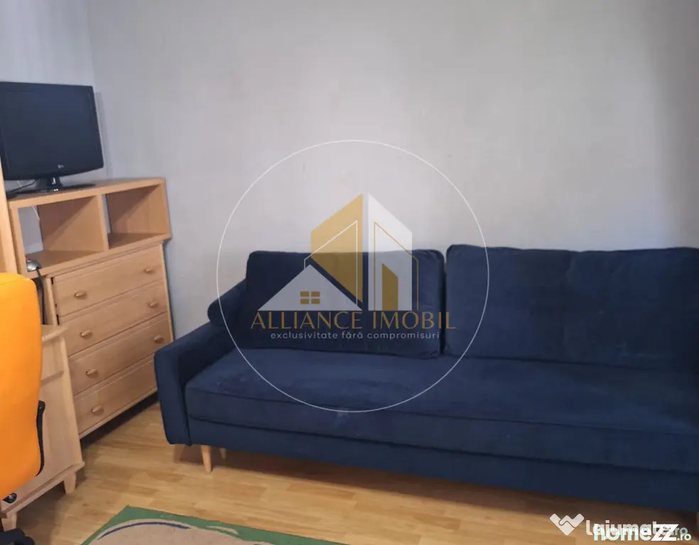 APARTAMENT 3 CAMERE DE VANZARE , DECOMANDAT , ZONA CENTRALA