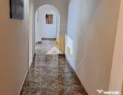APARTAMENT 3 CAMERE DE VANZARE , DECOMANDAT , ZONA CENTRALA 