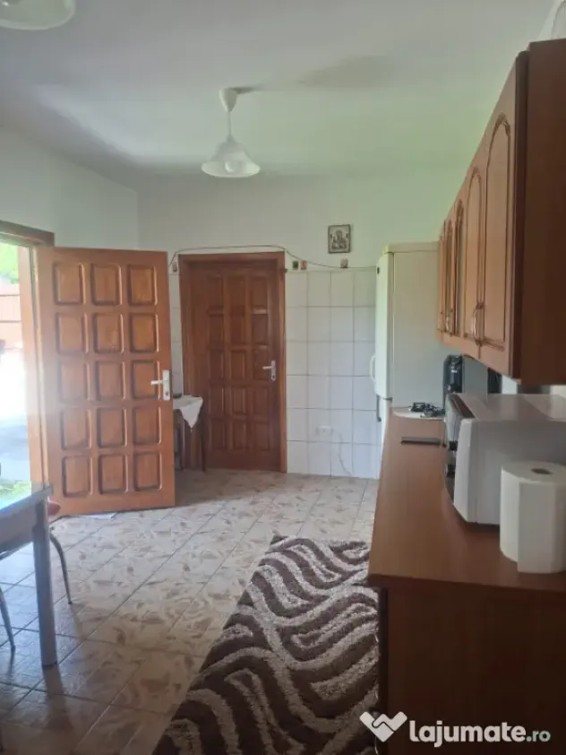 CASA DE VANZARE IN SURANI,OAZA DE LINISTE SI CONFORT