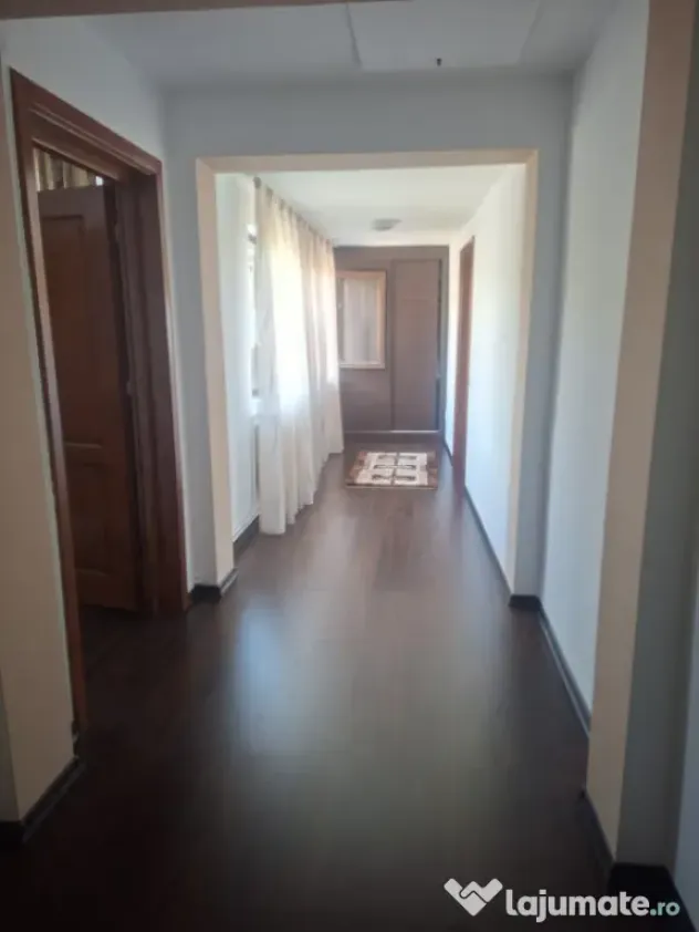 CASA DE VANZARE IN SURANI,OAZA DE LINISTE SI CONFORT