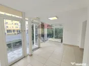 Spațiu comercial/birouri, acces separat, suprafață generoasă 