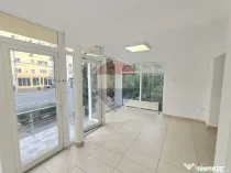 Spațiu comercial/birouri, acces separat, suprafață generoasă