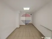 Spațiu comercial/birouri, acces separat, suprafață generoasă 