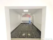 Spațiu comercial/birouri, acces separat, suprafață generoasă 