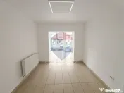 Spațiu comercial/birouri, acces separat, suprafață generoasă 