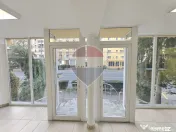 Spațiu comercial/birouri, acces separat, suprafață generoasă 