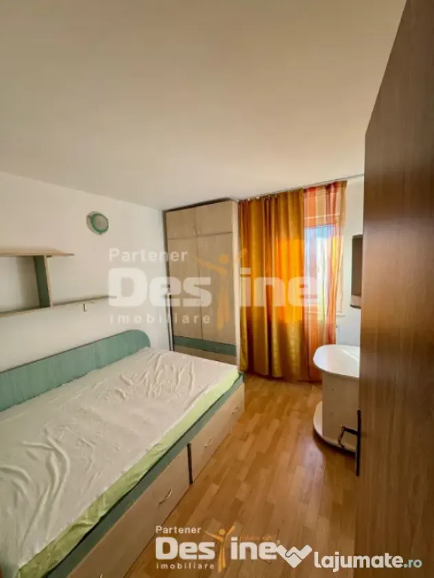 Podu Ros - Apartament 3 camere semidecomandat, MOBILAT și U