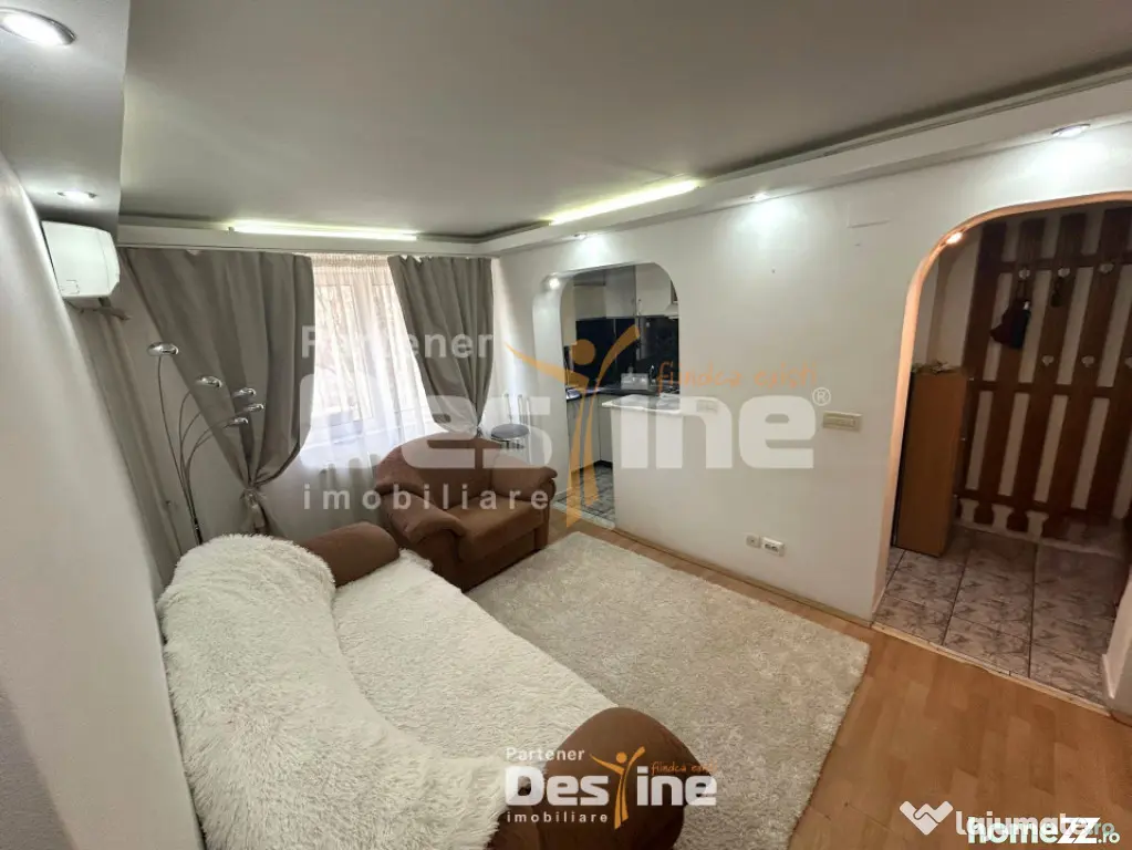 Podu Ros - Apartament 3 camere semidecomandat, MOBILAT și U - Iasi (Iasi)