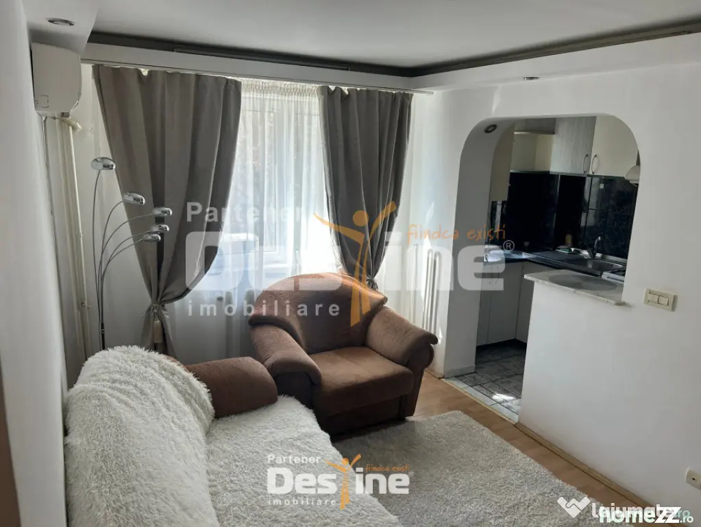 Podu Ros - Apartament 3 camere semidecomandat, MOBILAT și U - Iasi (Iasi)