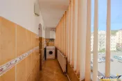 Apartament decomandat, 2 camere, insorit, balcon, loc parcar