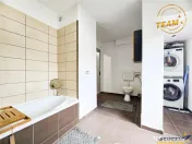 Zona ultracentrala, 2 camere decomandate, cu beci si garaj,