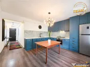 Zona ultracentrala, 2 camere decomandate, cu beci si garaj,
