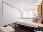 Zona ultracentrala, 2 camere decomandate, cu beci si garaj, 