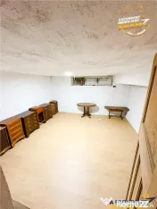 Zona ultracentrala, 2 camere decomandate, cu beci si garaj, 