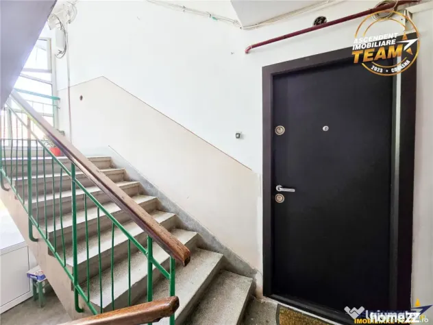 Zona ultracentrala, 2 camere decomandate, cu beci si garaj,