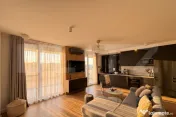 Penthouse exclusivist cu terasă panoramică, 5 camere, 92 m