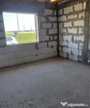 Casă în construcție de vânzare în apropiere de Craiova 