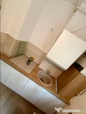 Apartament 2 camere, decomandat - zona Grivitei 