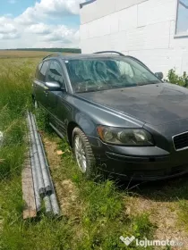 Vând volvo v50 pt dezmembrari