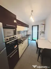 Apartament 2 camere cu grădină proprie și parcare inclus? 