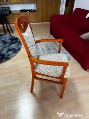 Masă extensibilă cu 4 scaune 