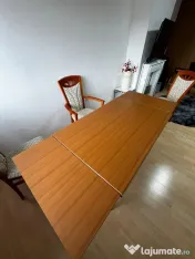 Masă extensibilă cu 4 scaune 