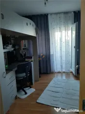 Decomandat cu centrala /2 camere/Zona Dambovita/Mansarda 