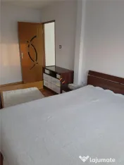 Decomandat cu centrala /2 camere/Zona Dambovita/Mansarda 