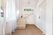 Casa cu 10 camere de vanzare pe str. Corneliu Coposu