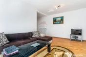 Casa cu 10 camere de vanzare pe str. Corneliu Coposu