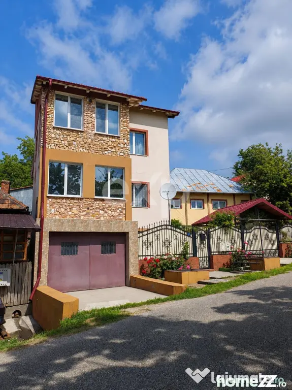 Stefanesti | Proprietate cu doua imobile | Teren 3.297 mp |