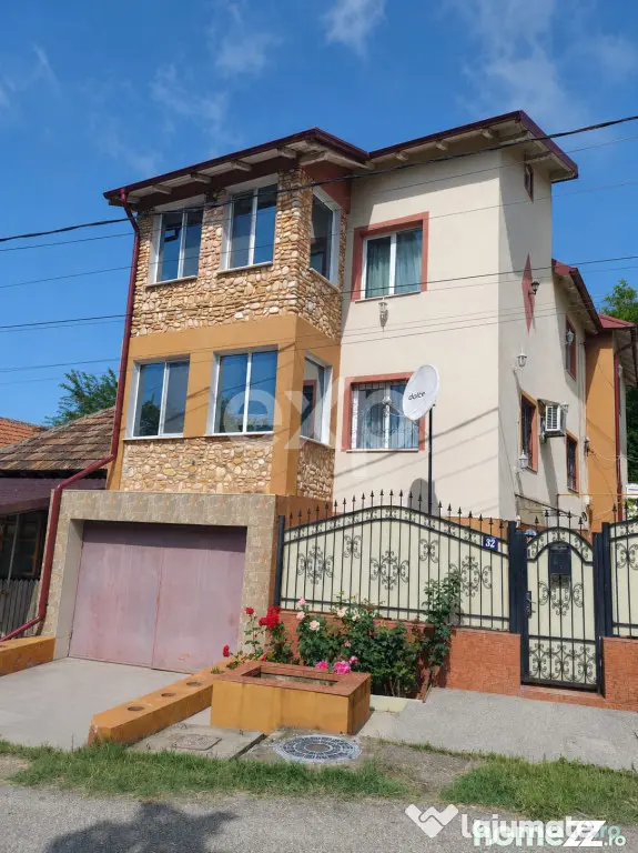 Stefanesti | Proprietate cu doua imobile | Teren 3.297 mp |