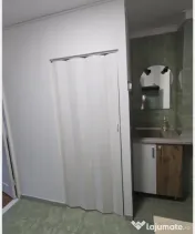 Camera de camin cu baie, complet utilata, zona Lapus 