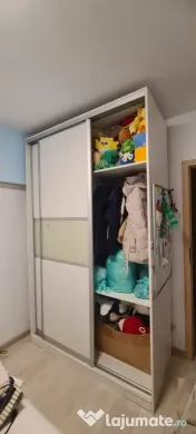 Dressing alb dormitor 